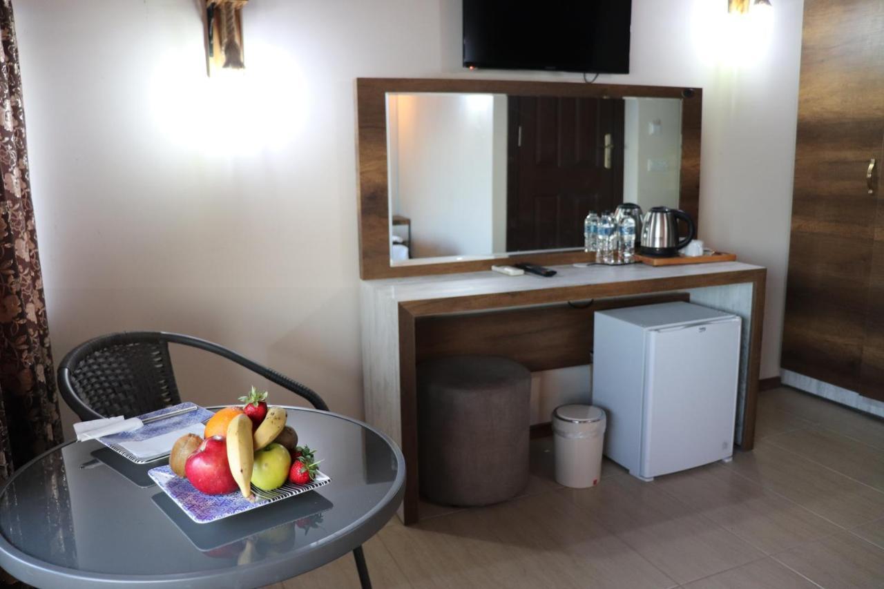 Trend Cesmealti Hotel & Lounge イズミル エクステリア 写真